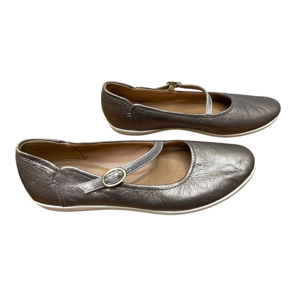 Clarks Shimmering Brown Loafers - Picture 3 of 7